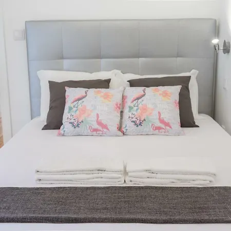 Penthouse Duplex In Alfama With Ac Daire
